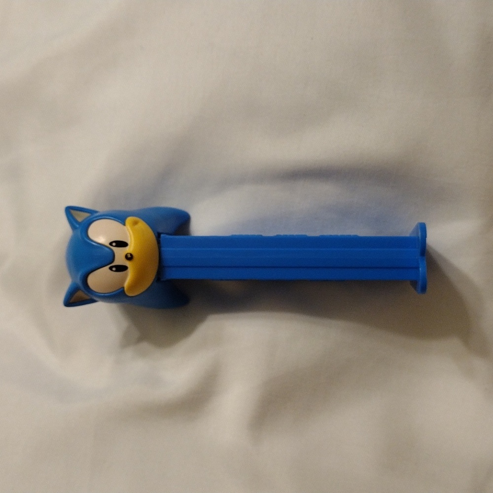 Sonic the hedgehog pez